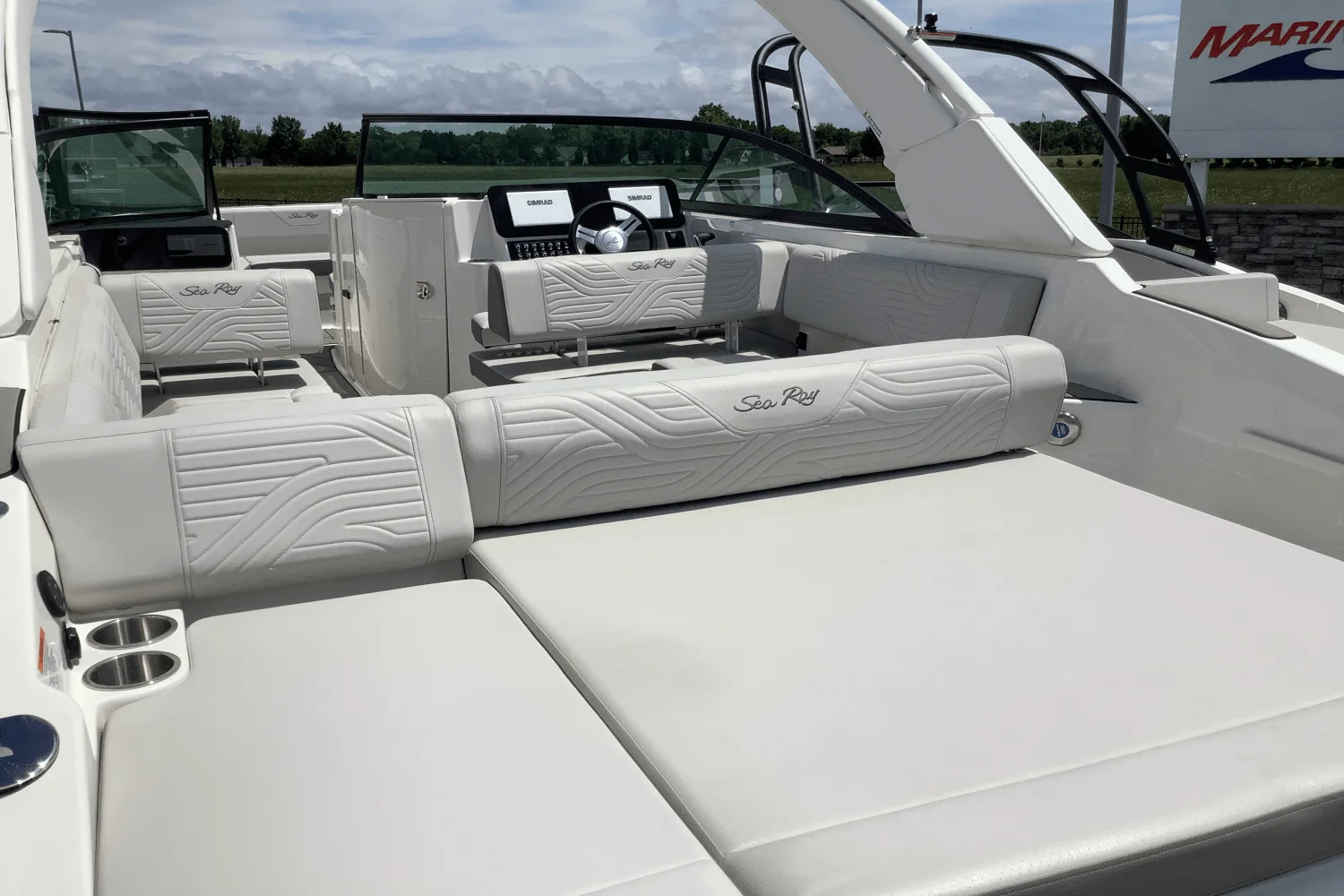 2025 Sea Ray SDX 270 Surf Image Thumbnail #6