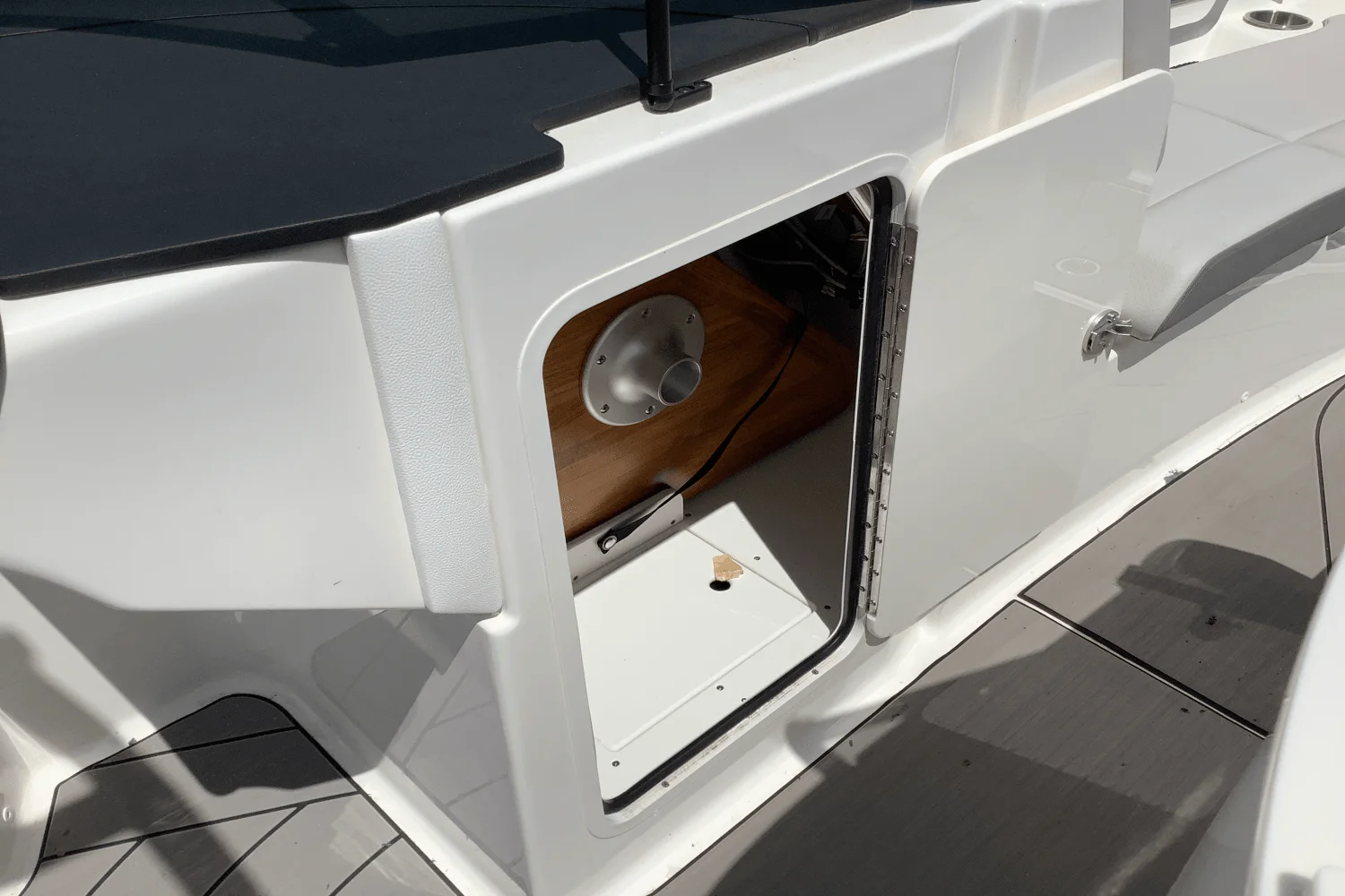 2025 Sea Ray SDX 270 Surf Image Thumbnail #24