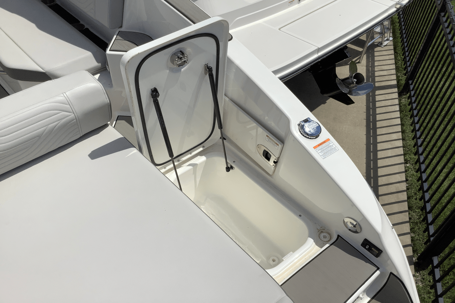 2025 Sea Ray SDX 270 Surf Image Thumbnail #8