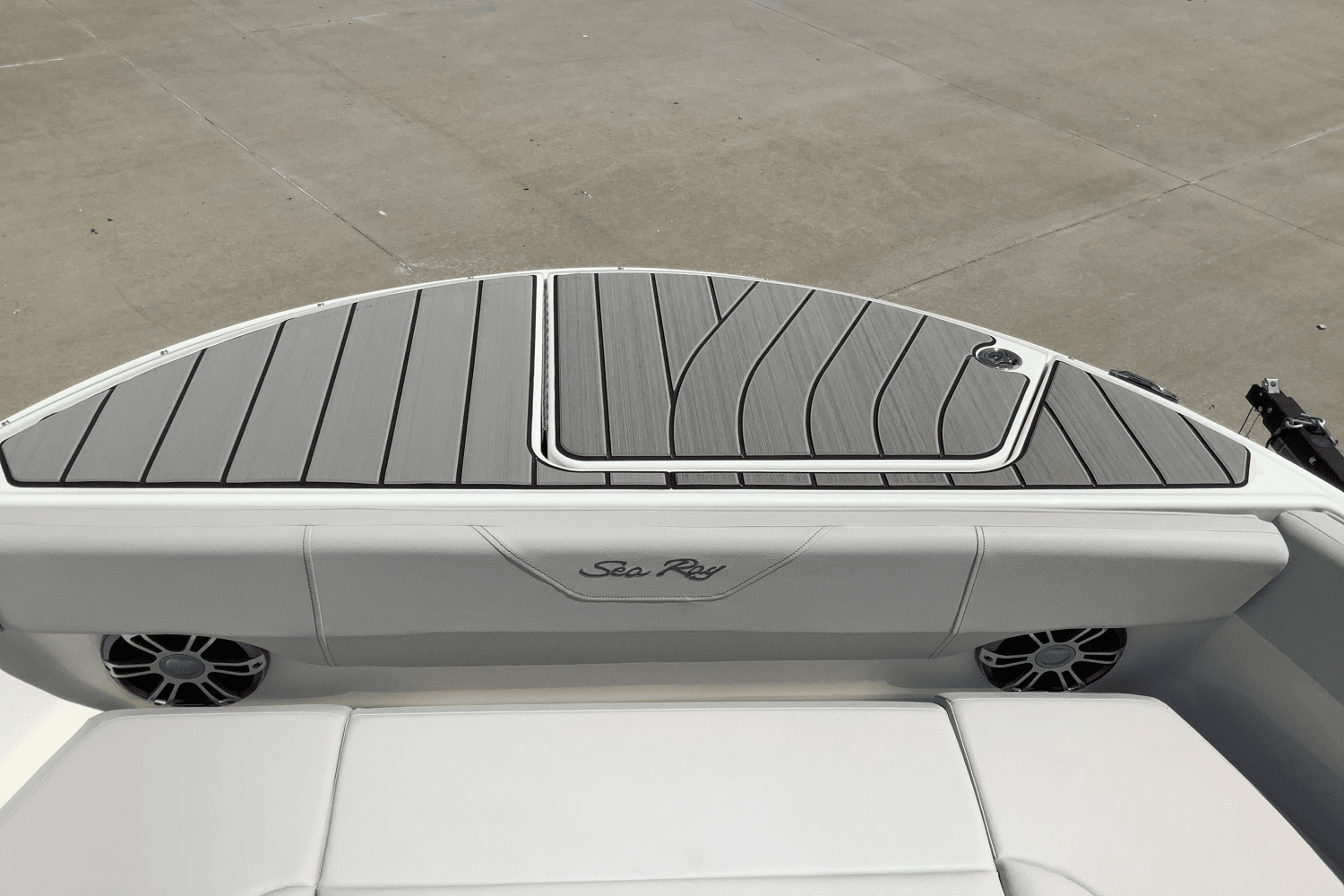 2025 Sea Ray SDX 270 Surf Image Thumbnail #31