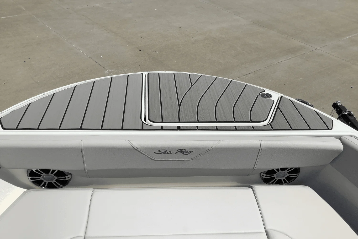 2025 Sea Ray SDX 270 Surf Image Thumbnail #31