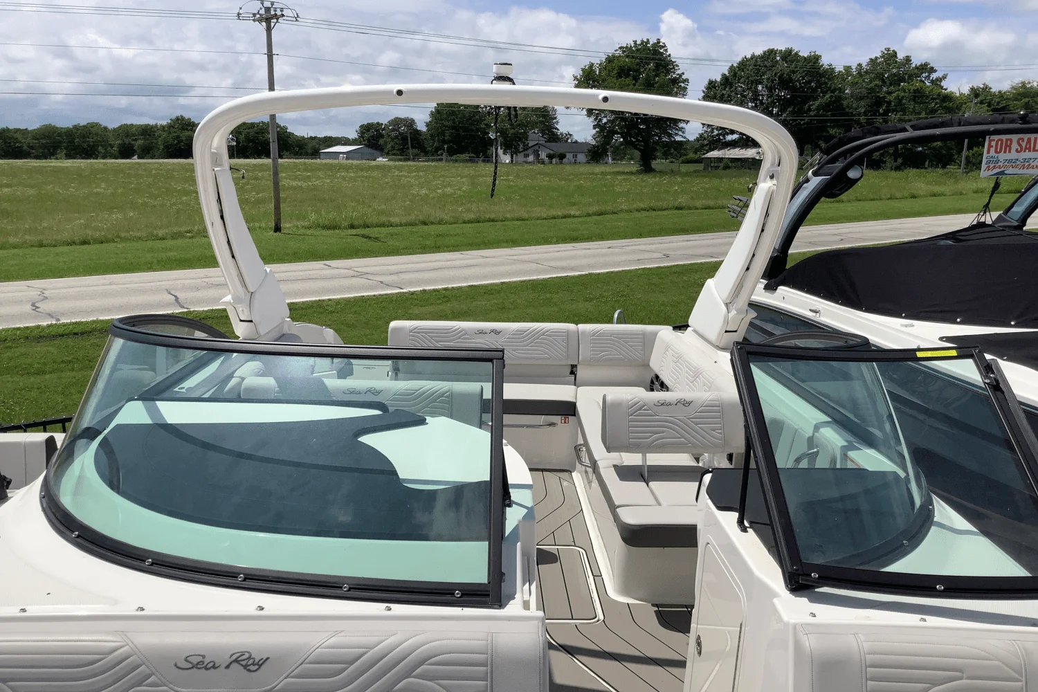 2025 Sea Ray SDX 270 Surf Image Thumbnail #32