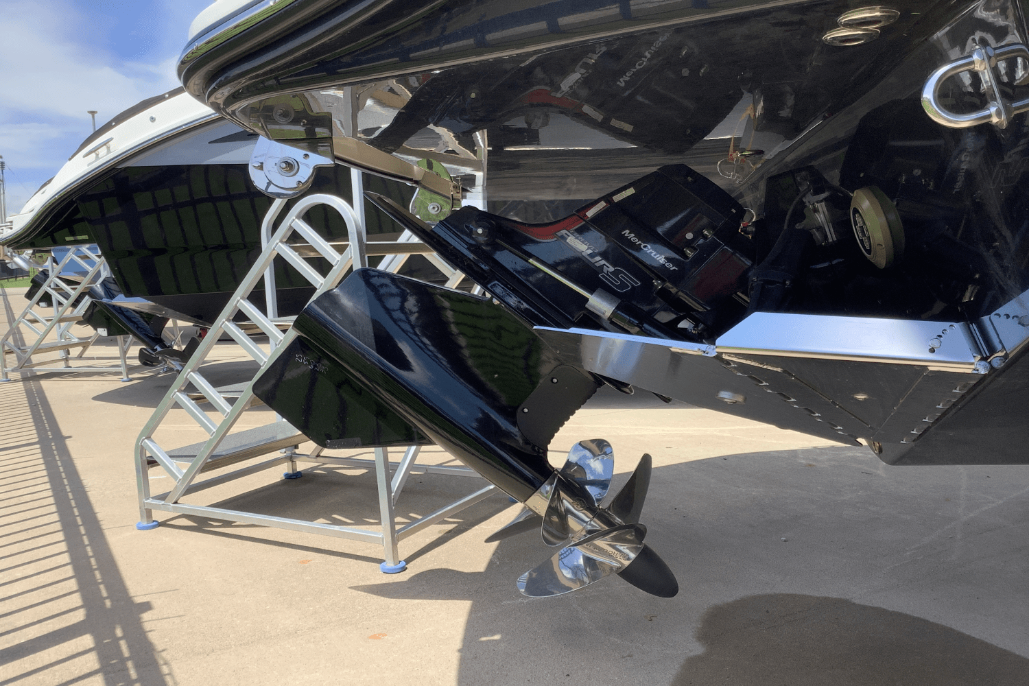 2025 Sea Ray SDX 270 Surf Image Thumbnail #4