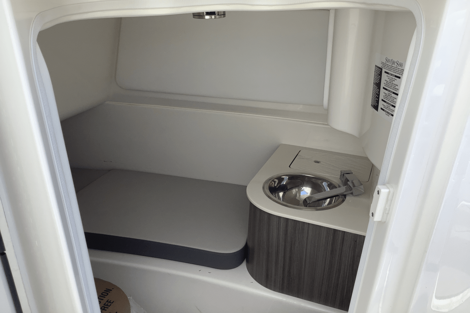 2025 Sea Ray SDX 270 Surf Image Thumbnail #22