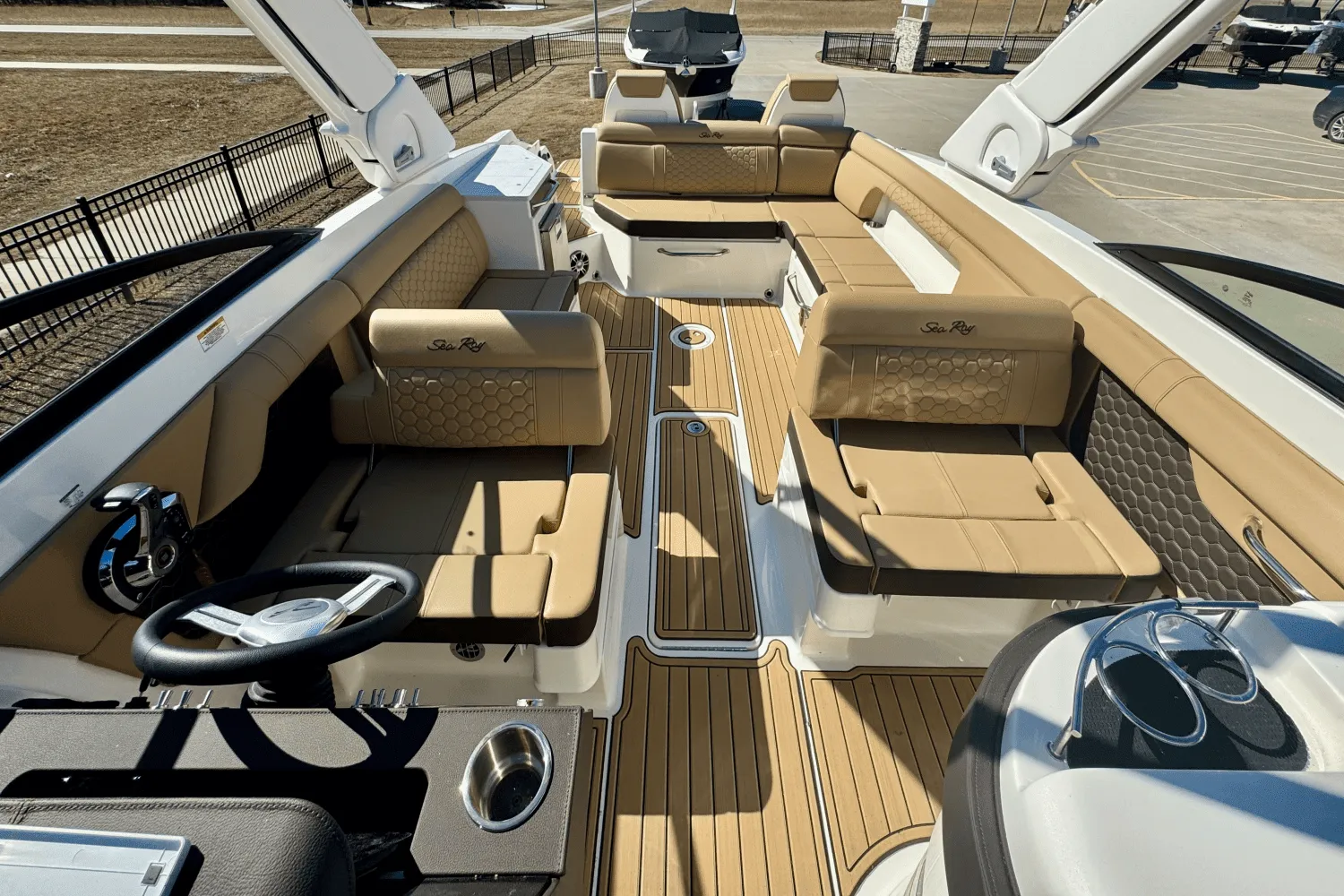 2025 Sea Ray SDX 290 Image Thumbnail #13