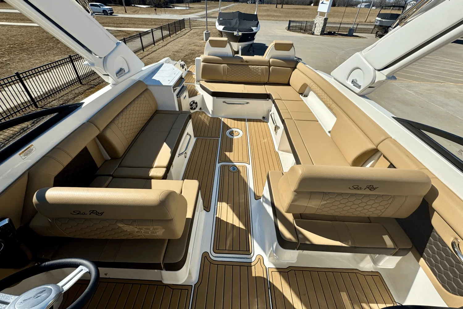 2025 Sea Ray SDX 290 Image Thumbnail #12