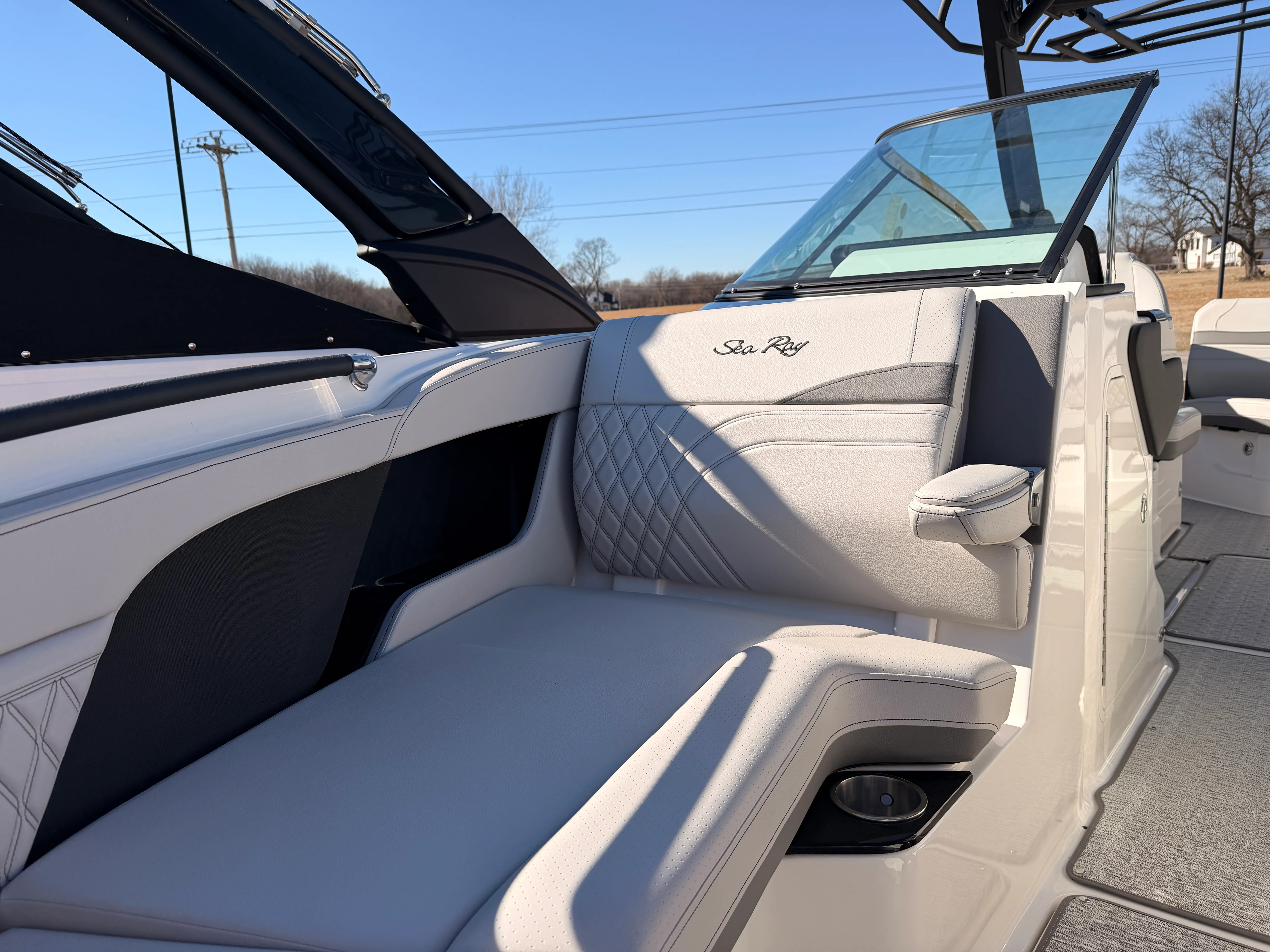 2025 Sea Ray SLX 260 Image Thumbnail #28