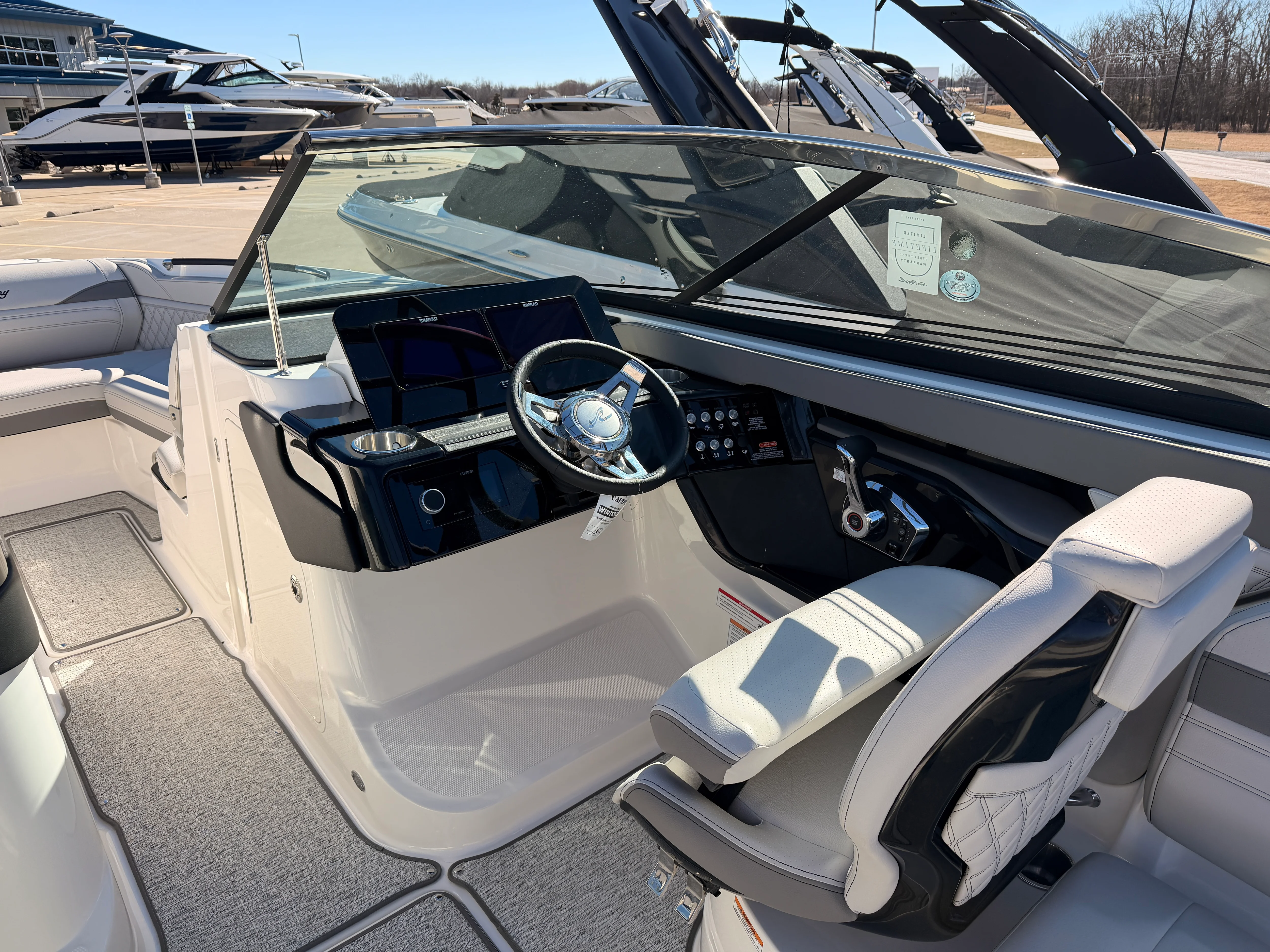 2025 Sea Ray SLX 260 Image Thumbnail #20