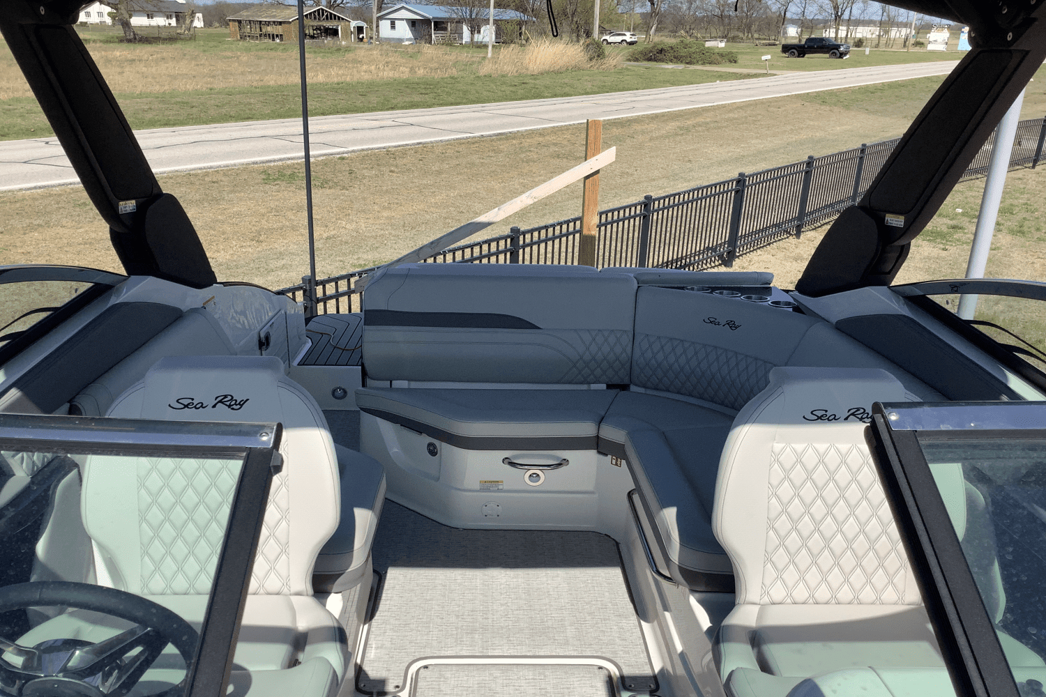 2025 Sea Ray SLX 260 Image Thumbnail #22