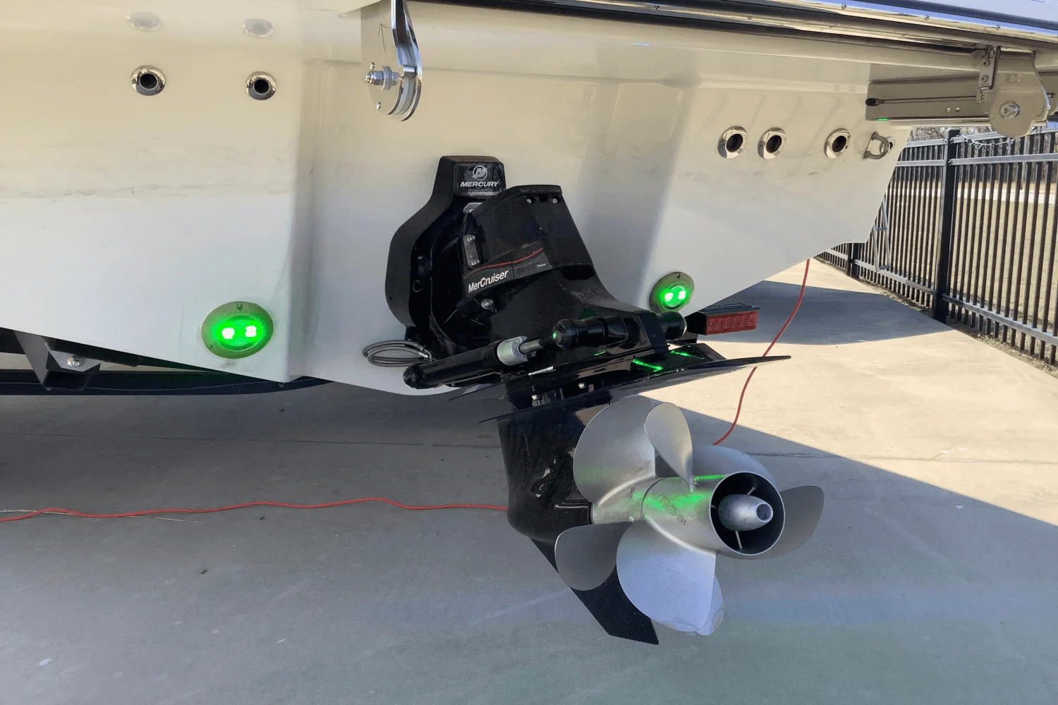 2025 Sea Ray SLX 260 Image Thumbnail #10