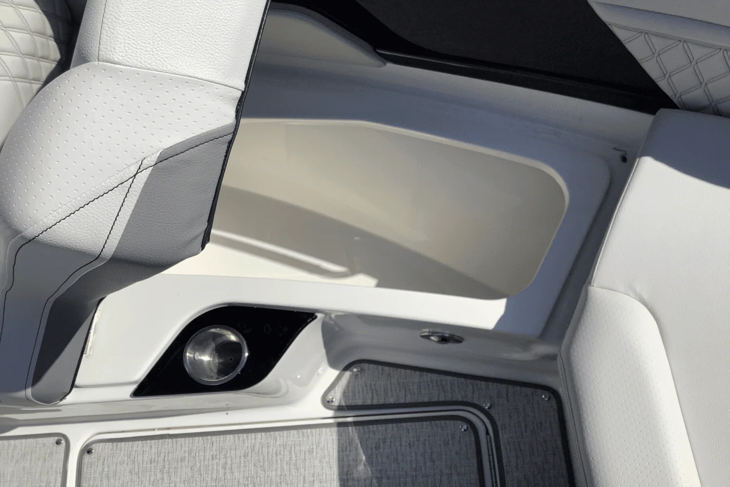 2025 Sea Ray SLX 260 Image Thumbnail #35