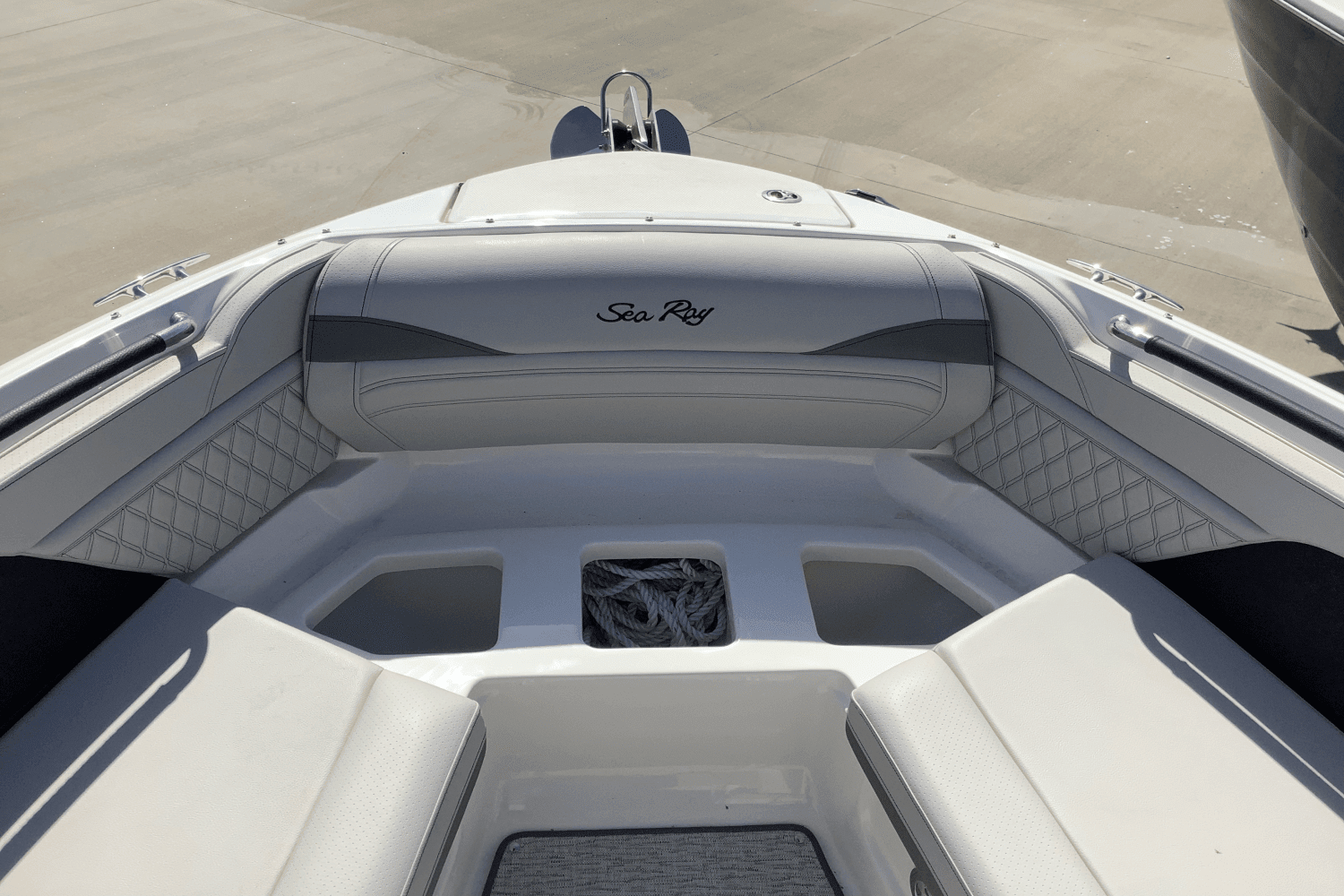 2025 Sea Ray SLX 260 Image Thumbnail #39