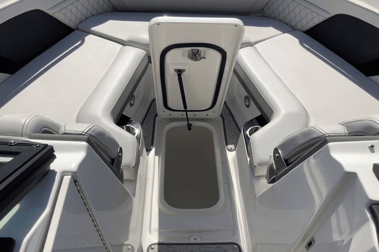 2025 Sea Ray SLX 260 Image Thumbnail #40