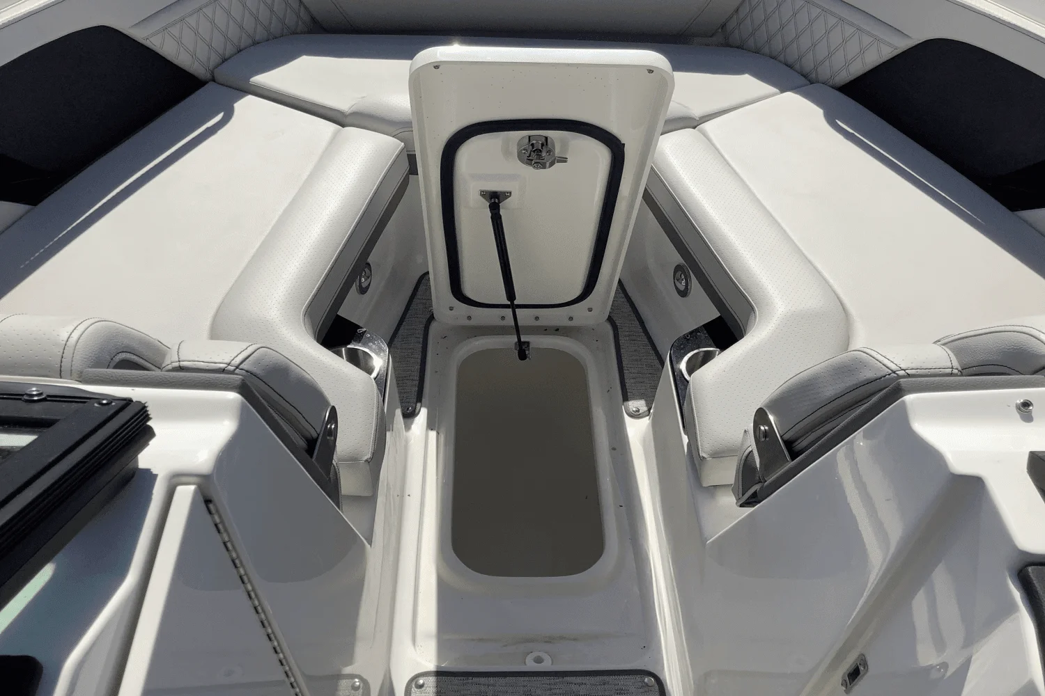 2025 Sea Ray SLX 260 Image Thumbnail #40