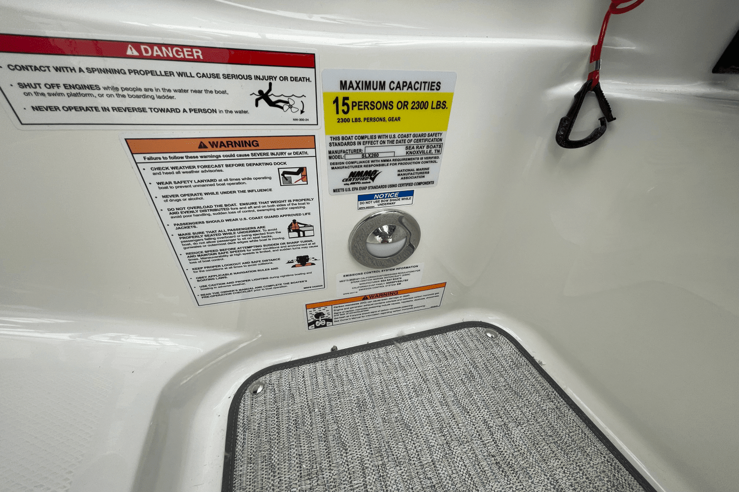 2025 Sea Ray SLX 260 Image Thumbnail #31