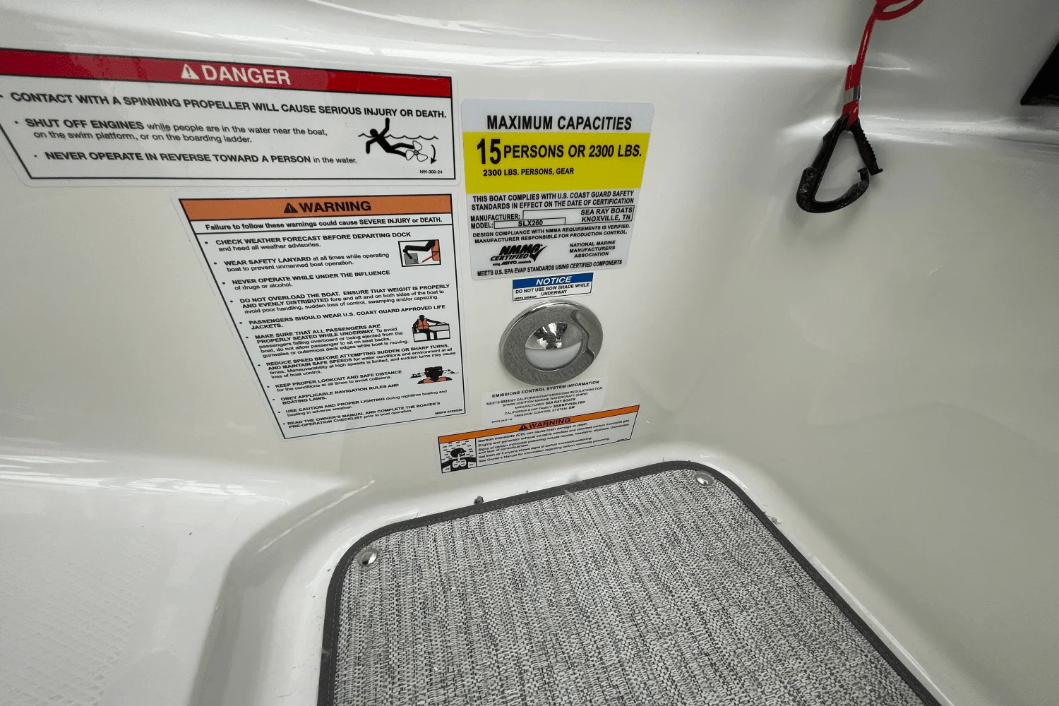 2025 Sea Ray SLX 260 Image Thumbnail #31