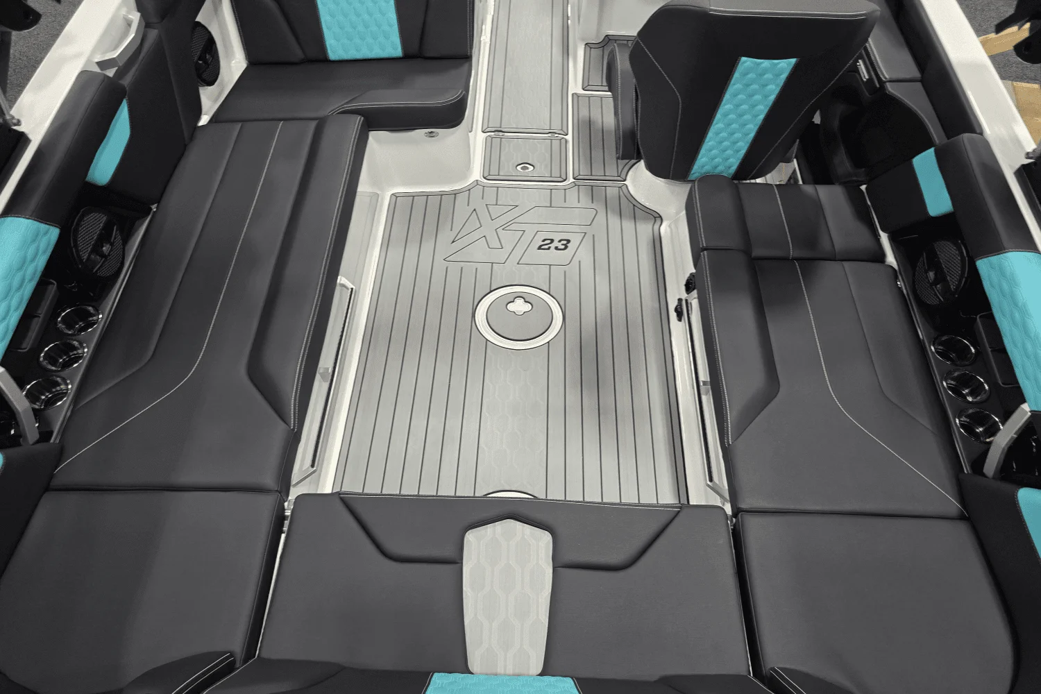 2025 Mastercraft XT23 Image Thumbnail #14