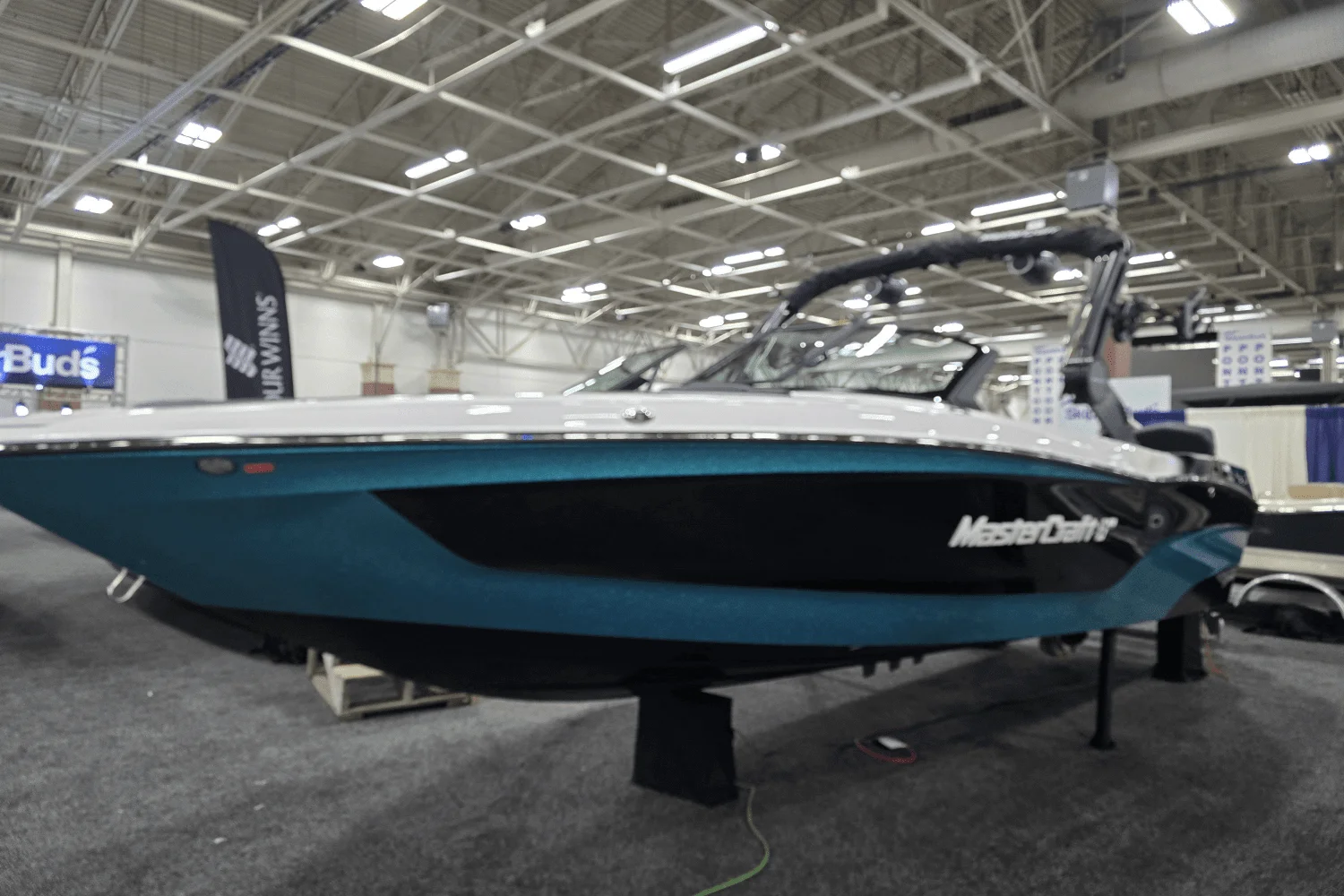 2025 Mastercraft XT23 Image Thumbnail #1