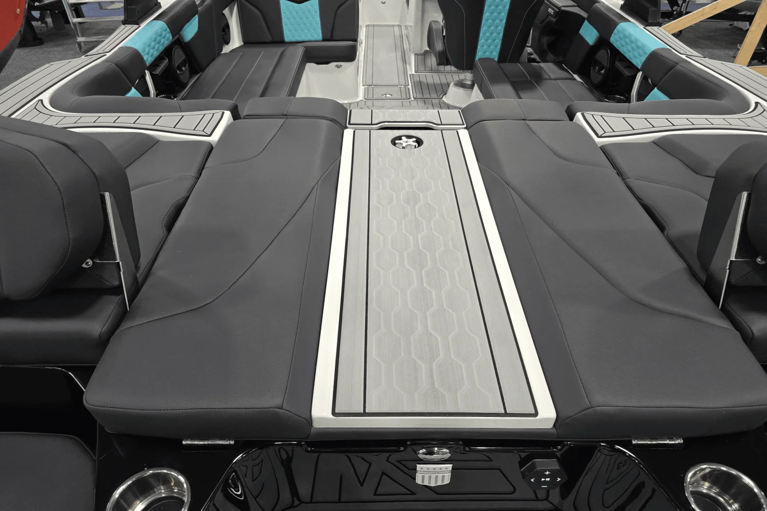 2025 Mastercraft XT23 Image Thumbnail #13