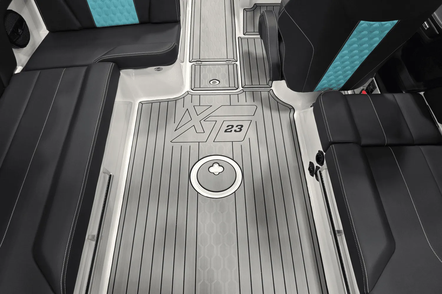 2025 Mastercraft XT23 Image Thumbnail #13