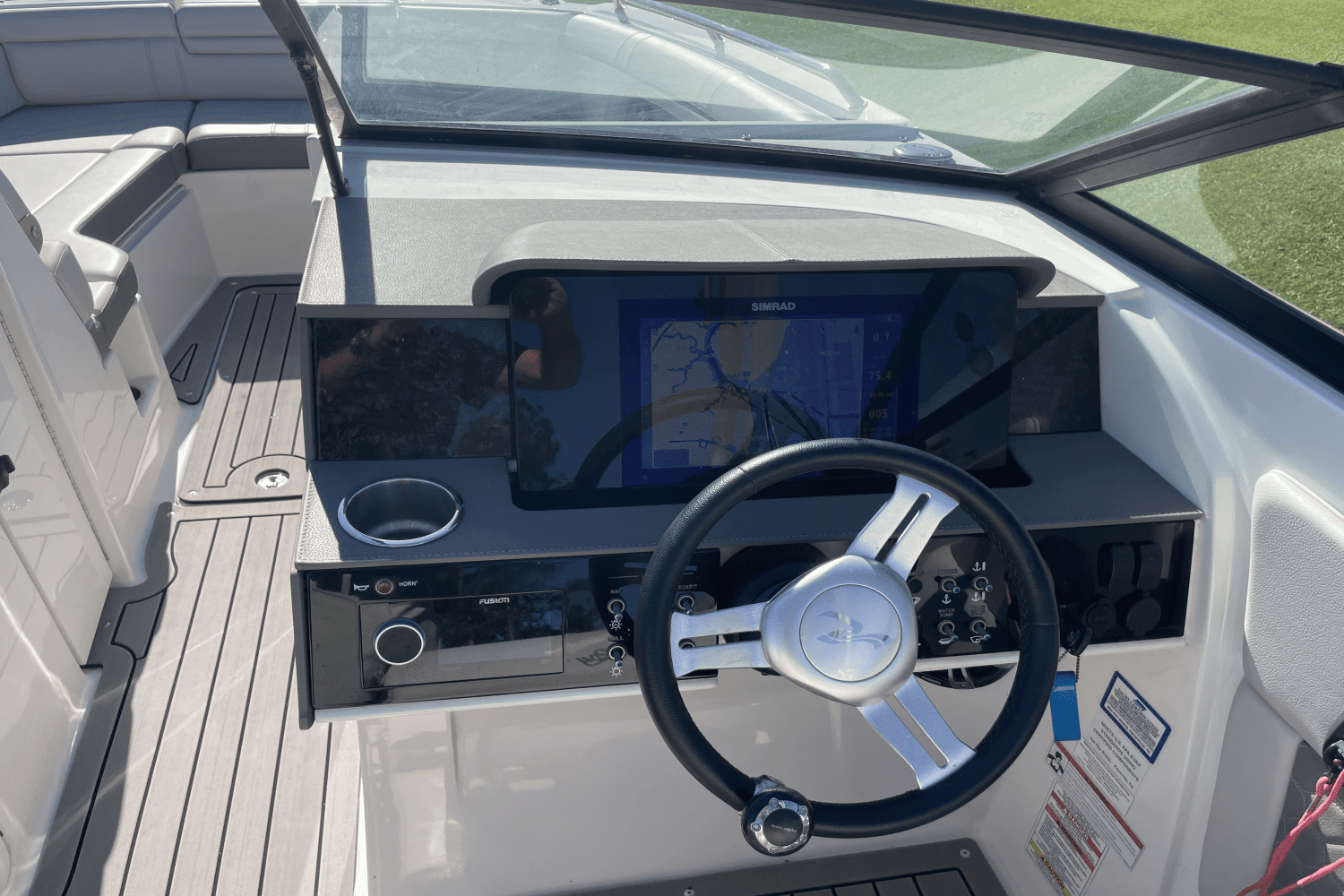 2021 Sea Ray 270 SDX-OB Image Thumbnail #23