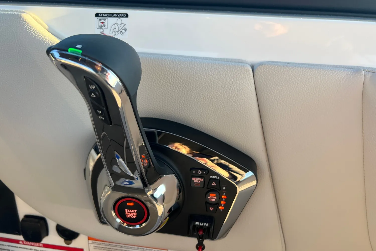 2025 Sea Ray SDX 250 Surf Image Thumbnail #17