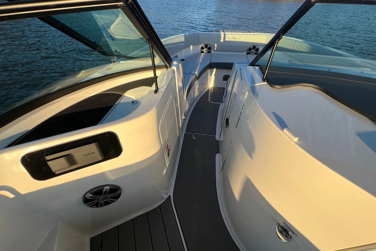 2025 Sea Ray SDX 250 Surf Image Thumbnail #20