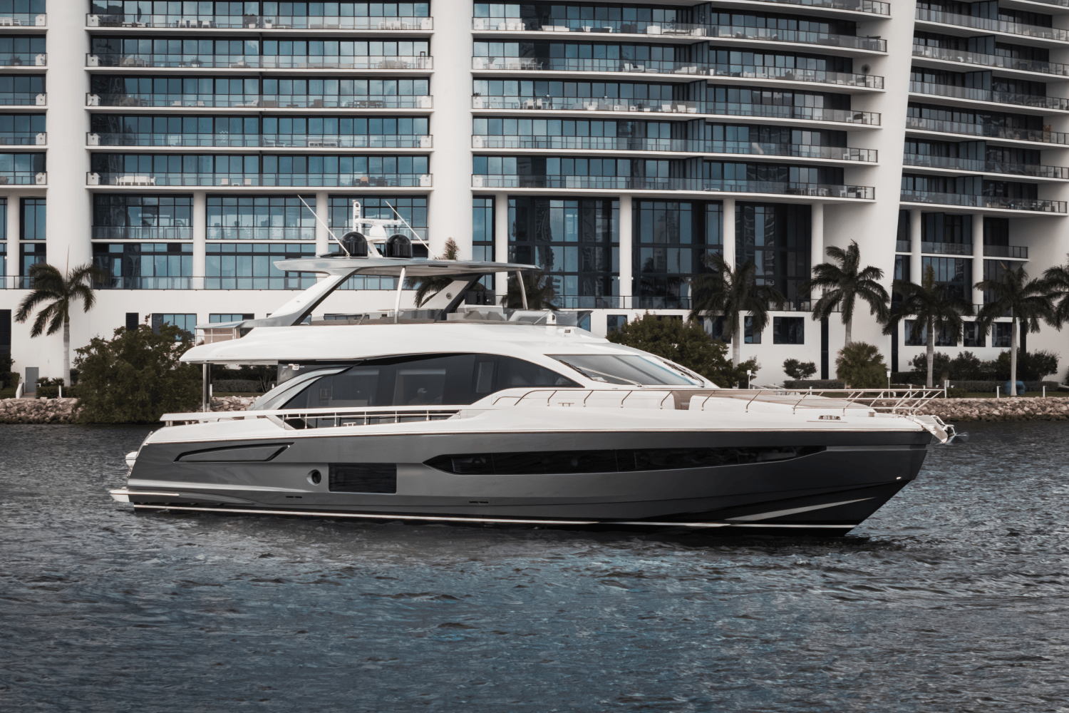 2024 Azimut 78 FLY Image Thumbnail #3