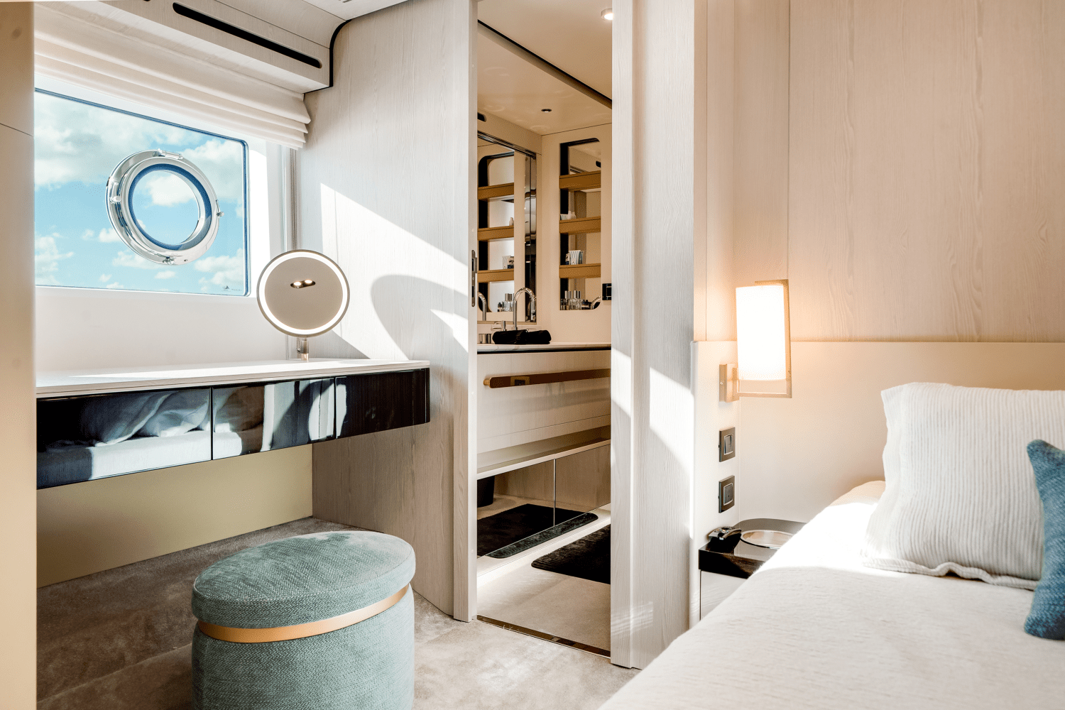 2024 Azimut 78 FLY Image Thumbnail #42