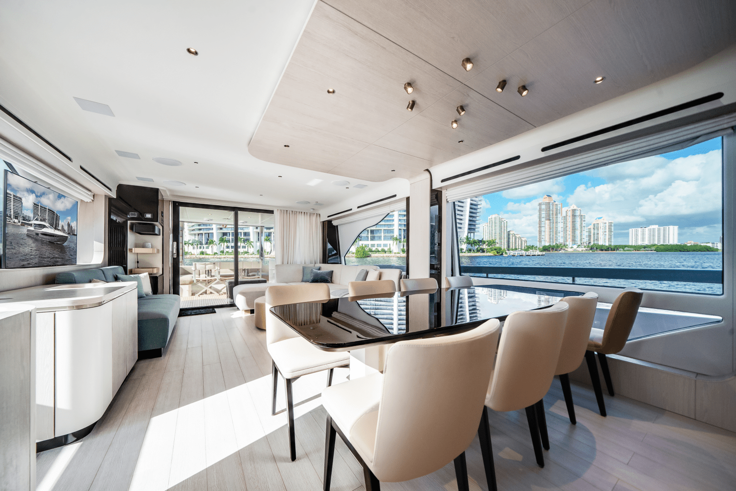 2024 Azimut 78 FLY Image Thumbnail #22