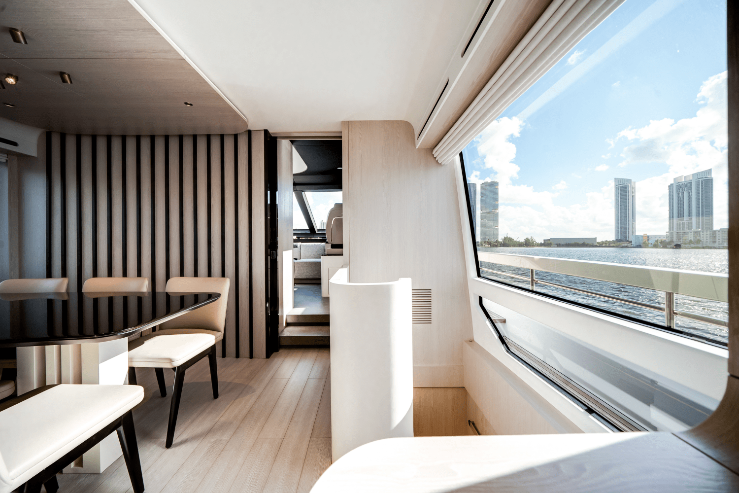 2024 Azimut 78 FLY Image Thumbnail #25