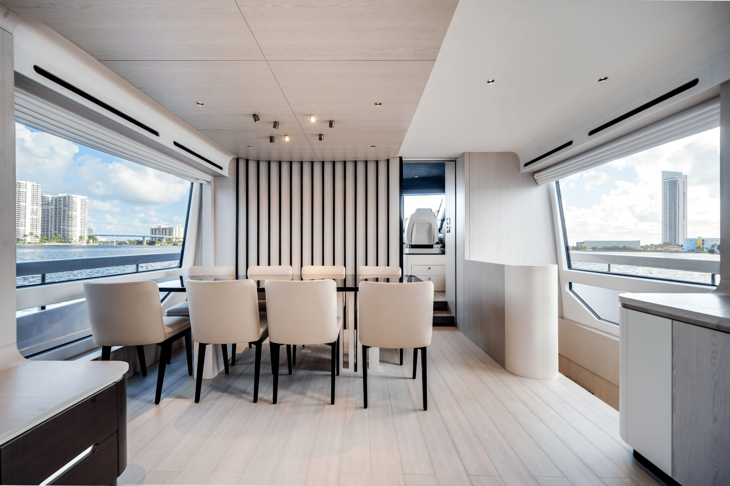 2024 Azimut 78 FLY Image Thumbnail #23