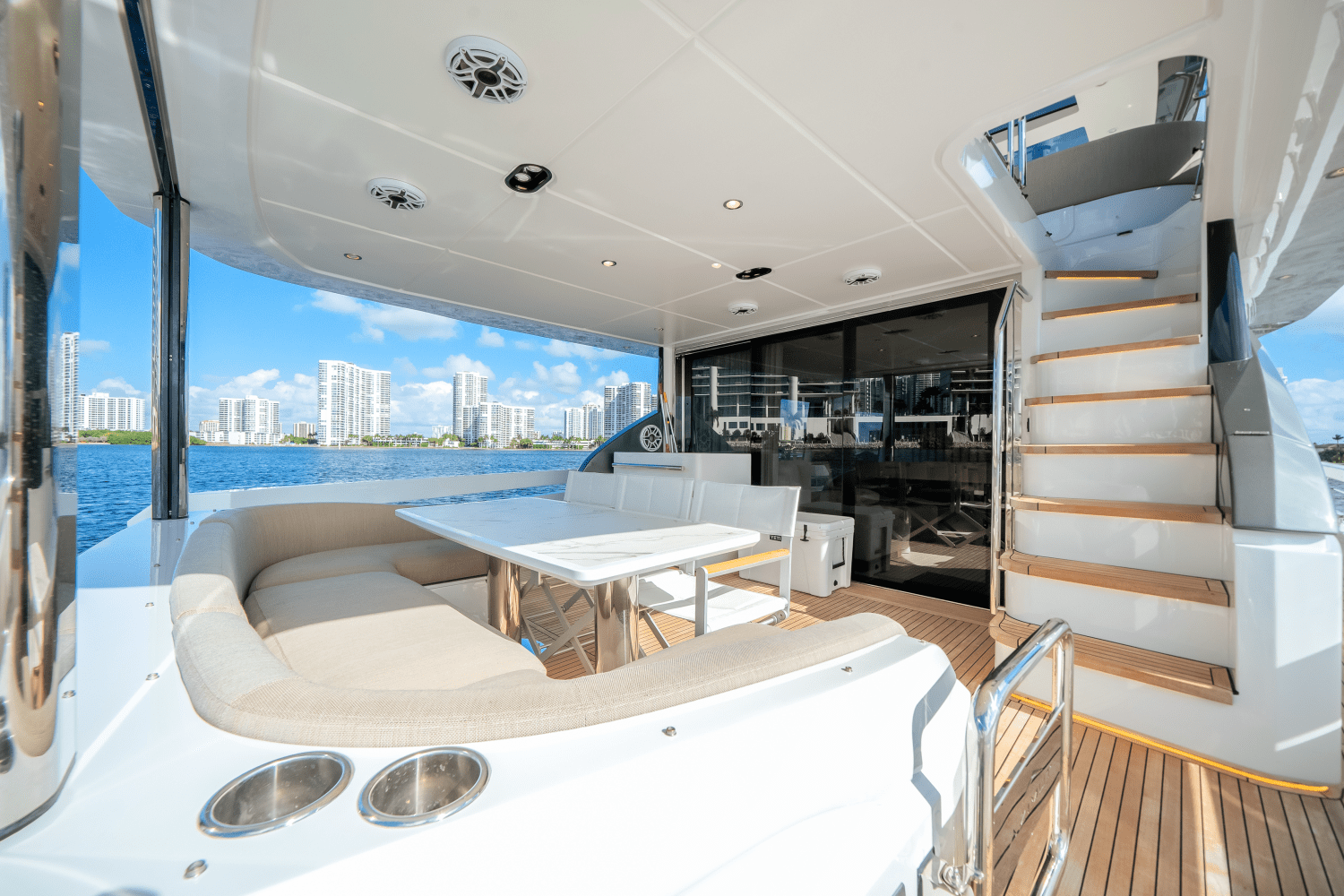 2024 Azimut 78 FLY Image Thumbnail #15