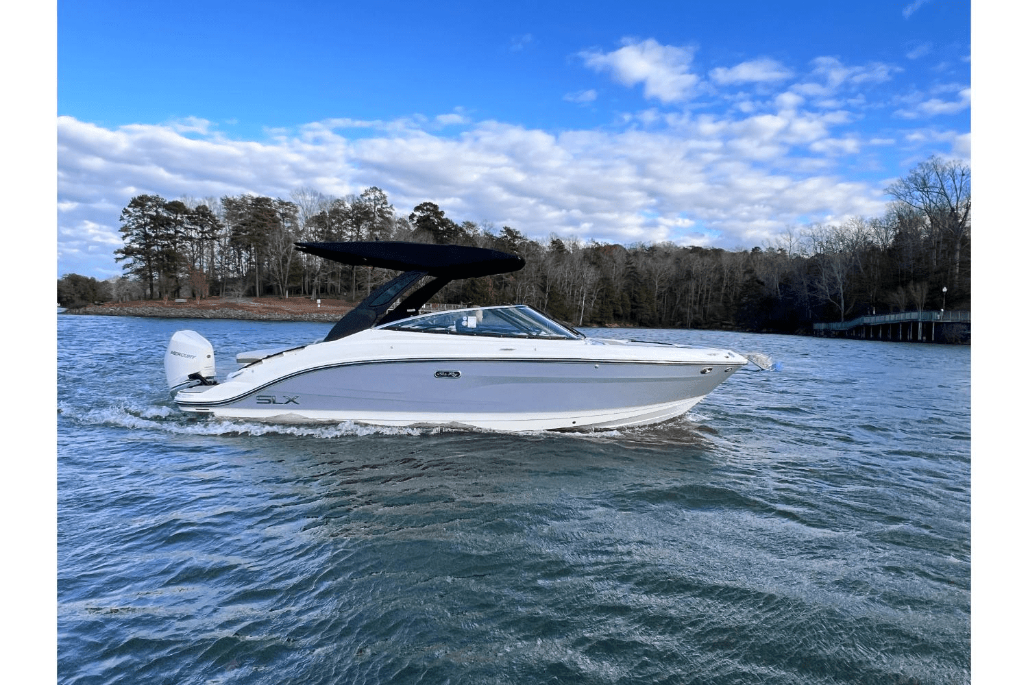 2025 Sea Ray SLX 260 Outboard Image Thumbnail #4