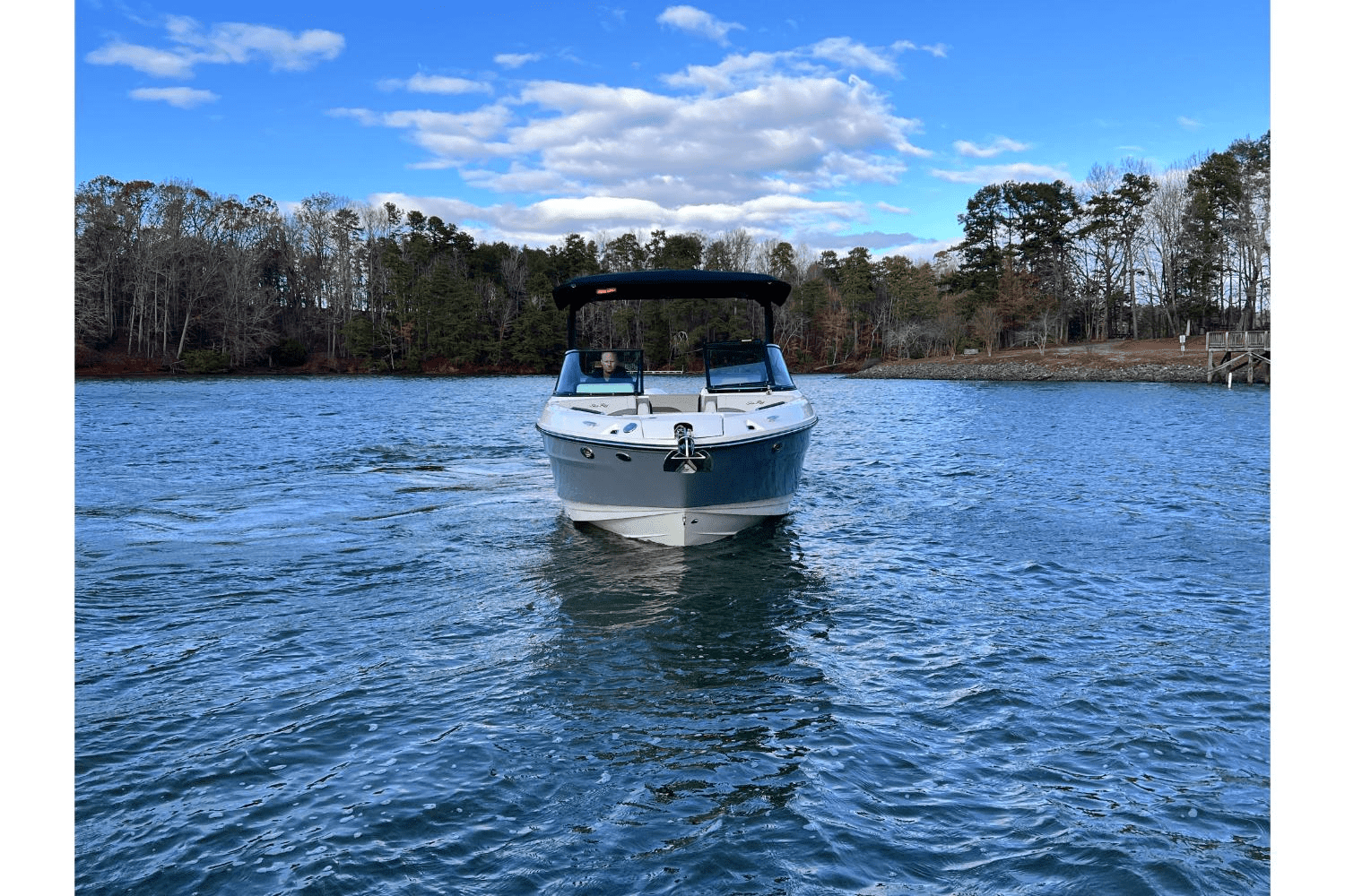 2025 Sea Ray SLX 260 Outboard Image Thumbnail #2