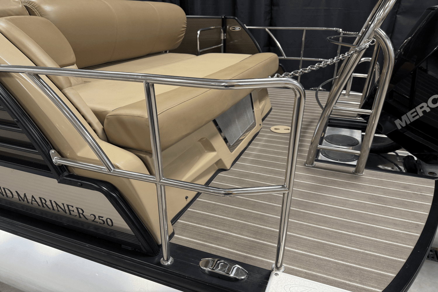 2019 Harris GRAND MARINER SL250 Image Thumbnail #23