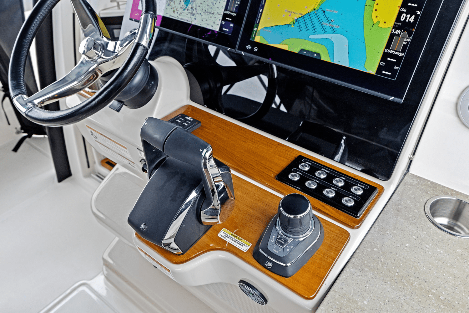 2025 Boston Whaler 350 Realm Image Thumbnail #24