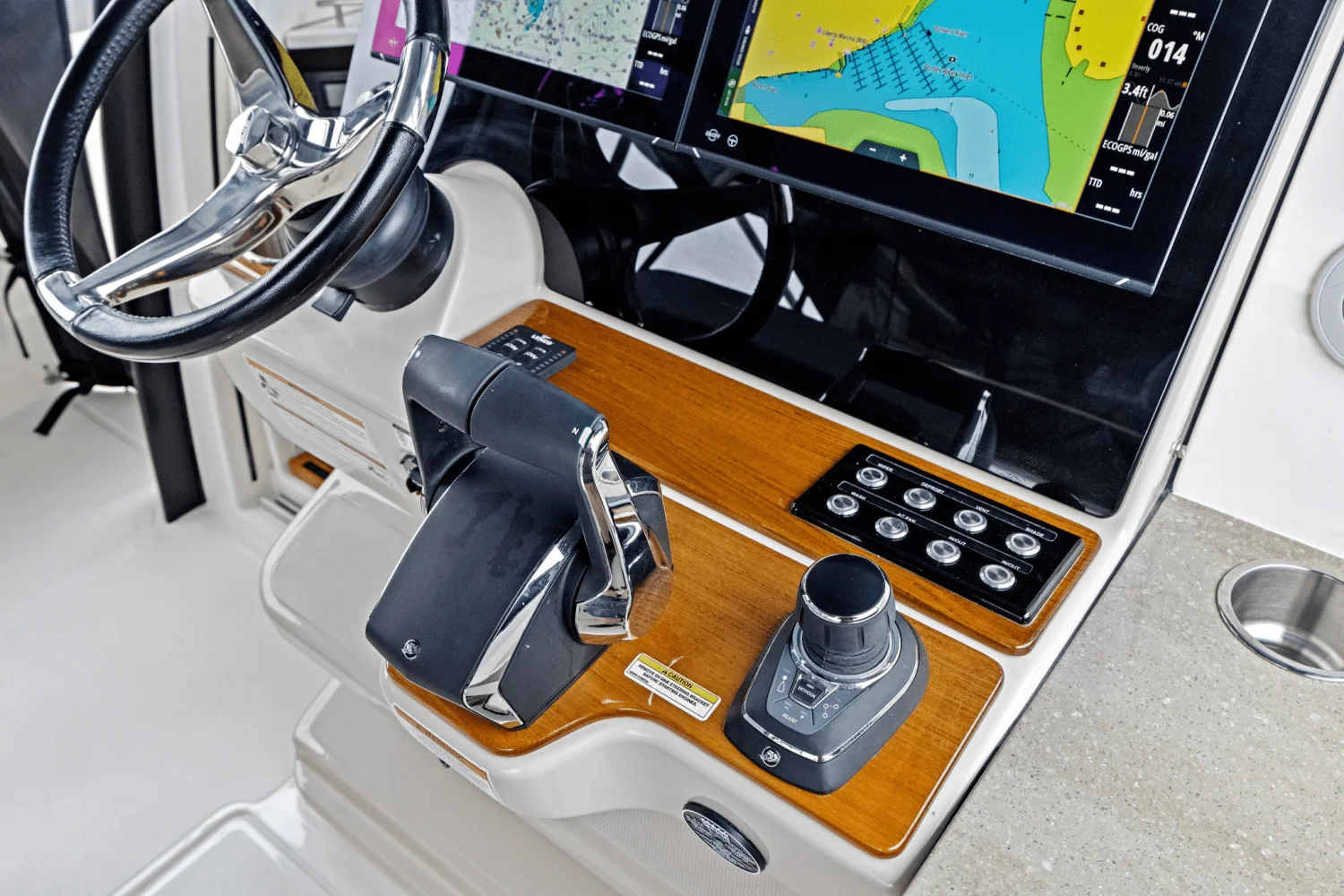 2025 Boston Whaler 350 Realm Image Thumbnail #24