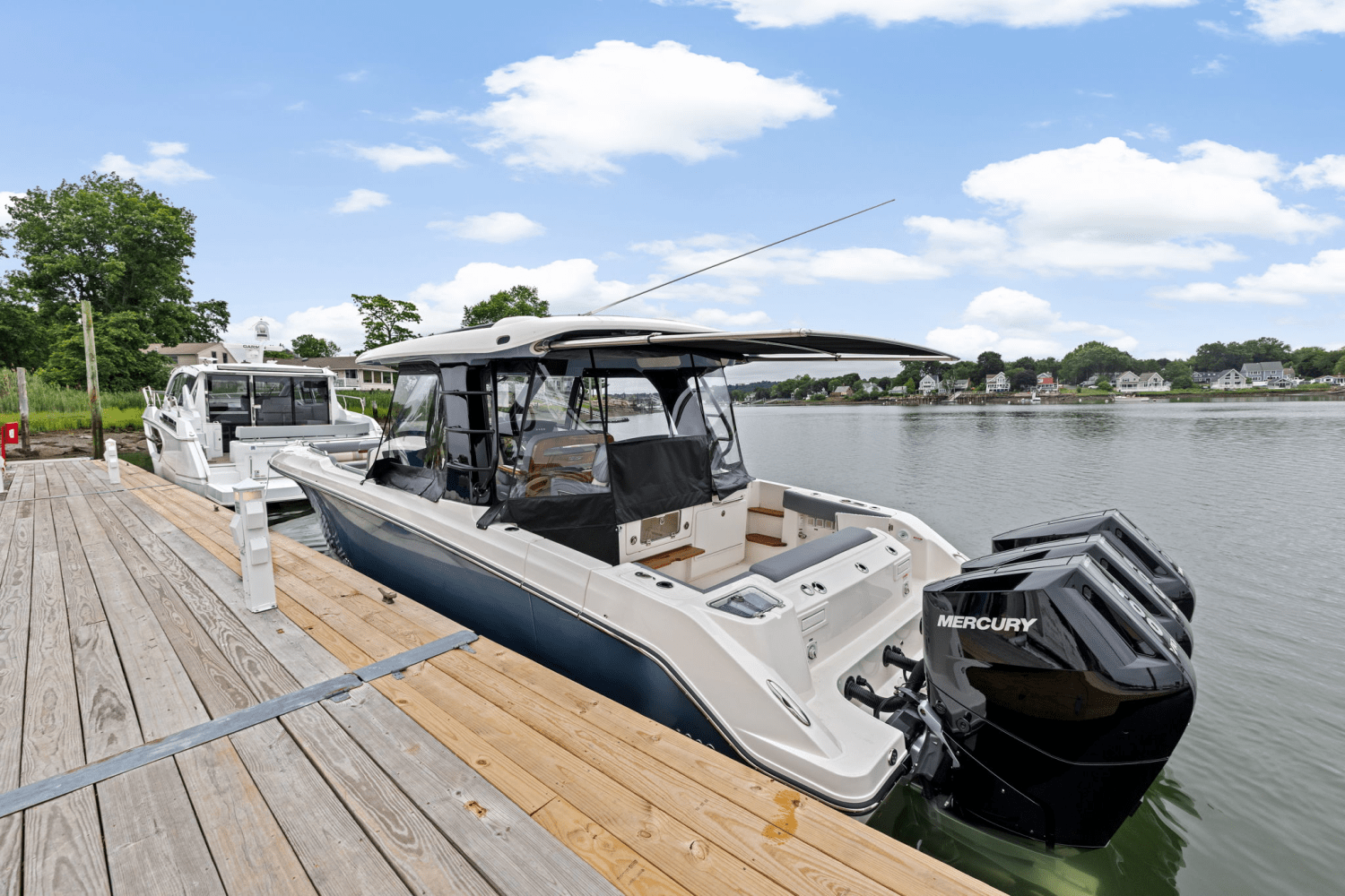 2025 Boston Whaler 350 Realm Image Thumbnail #5