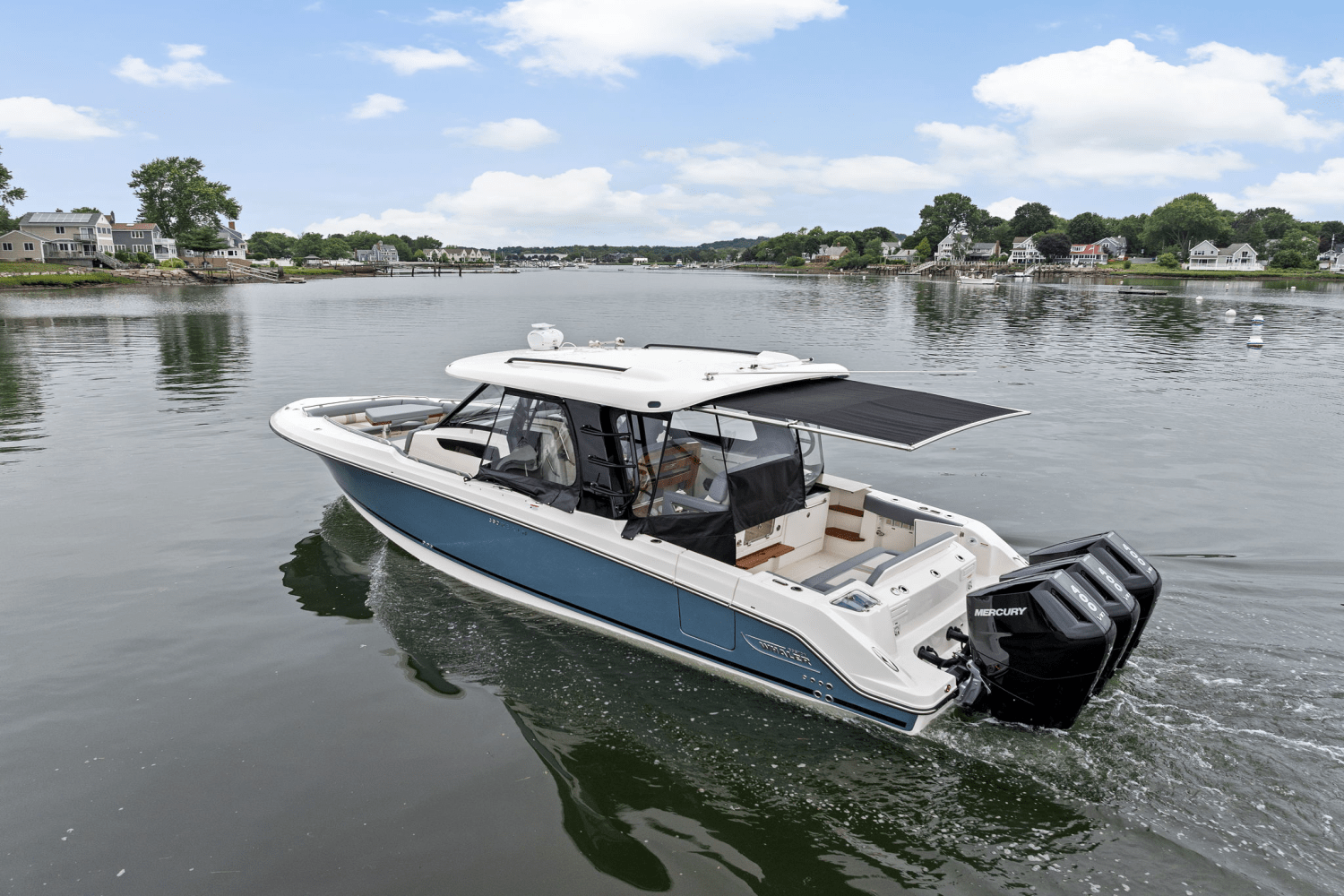 2025 Boston Whaler 350 Realm Image Thumbnail #3