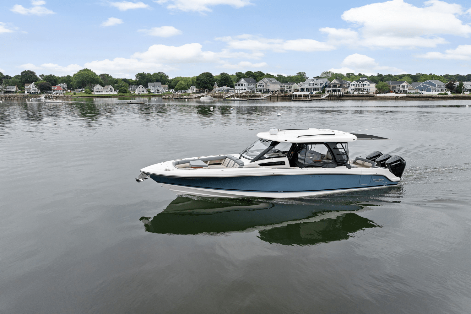 2025 Boston Whaler 350 Realm Image Thumbnail #54