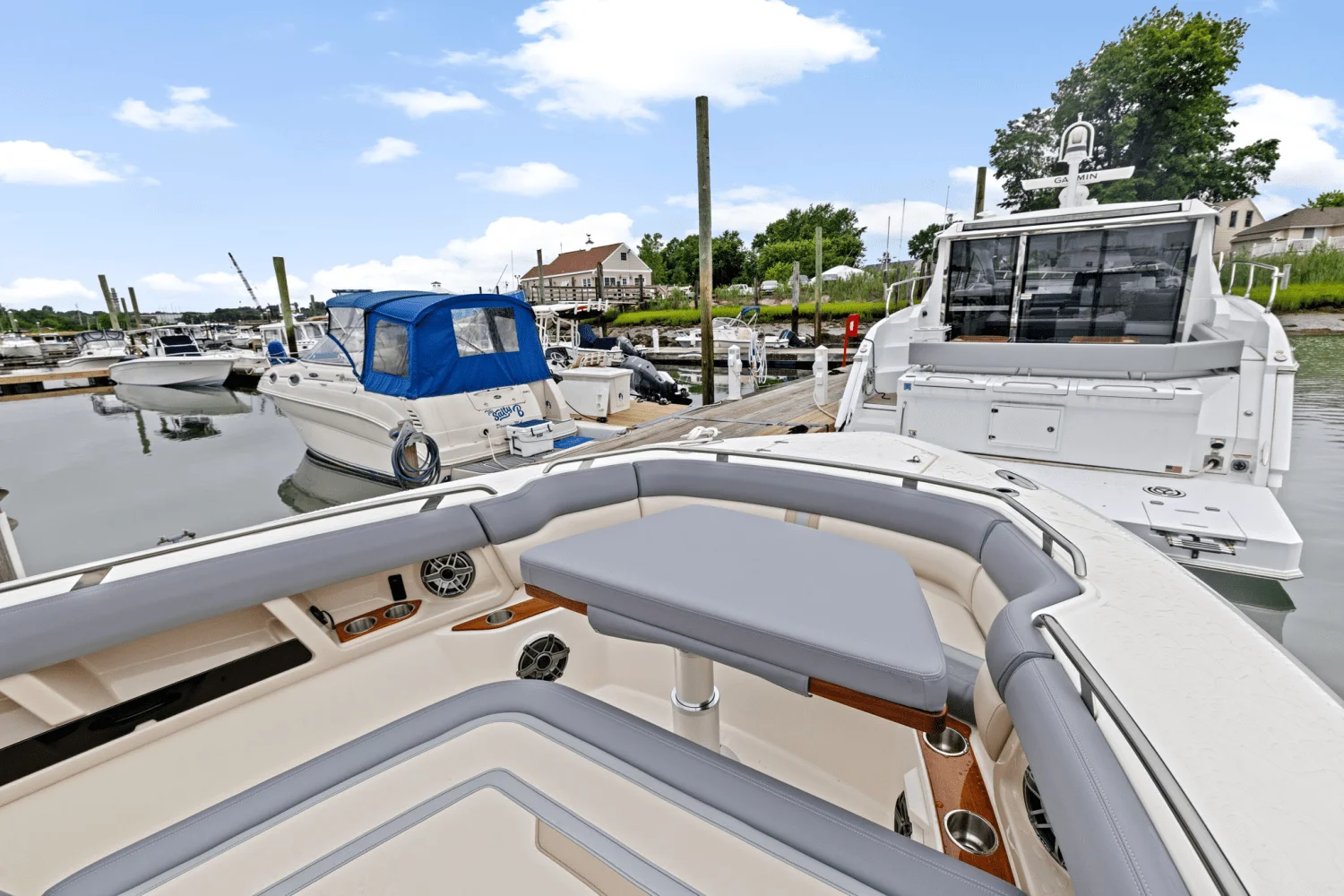 2025 Boston Whaler 350 Realm Image Thumbnail #43