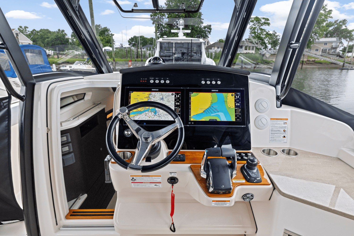2025 Boston Whaler 350 Realm Image Thumbnail #21