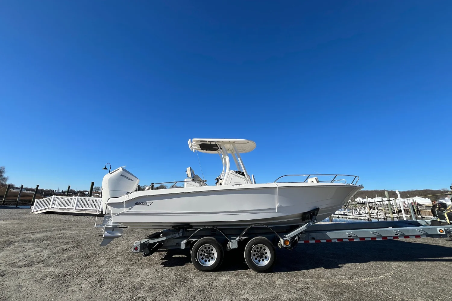 2025 Boston Whaler 250 Dauntless Image Thumbnail #0