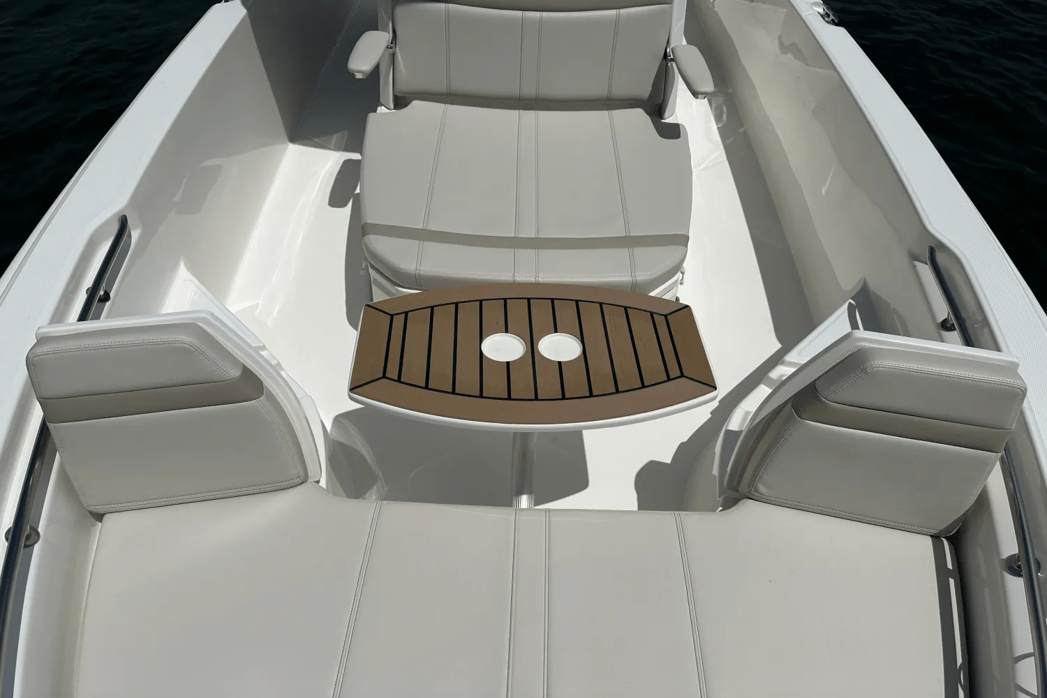 2025 Boston Whaler 250 Dauntless Image Thumbnail #18