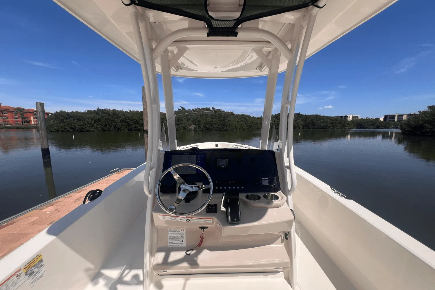 2025 Boston Whaler 250 Dauntless Image Thumbnail #23