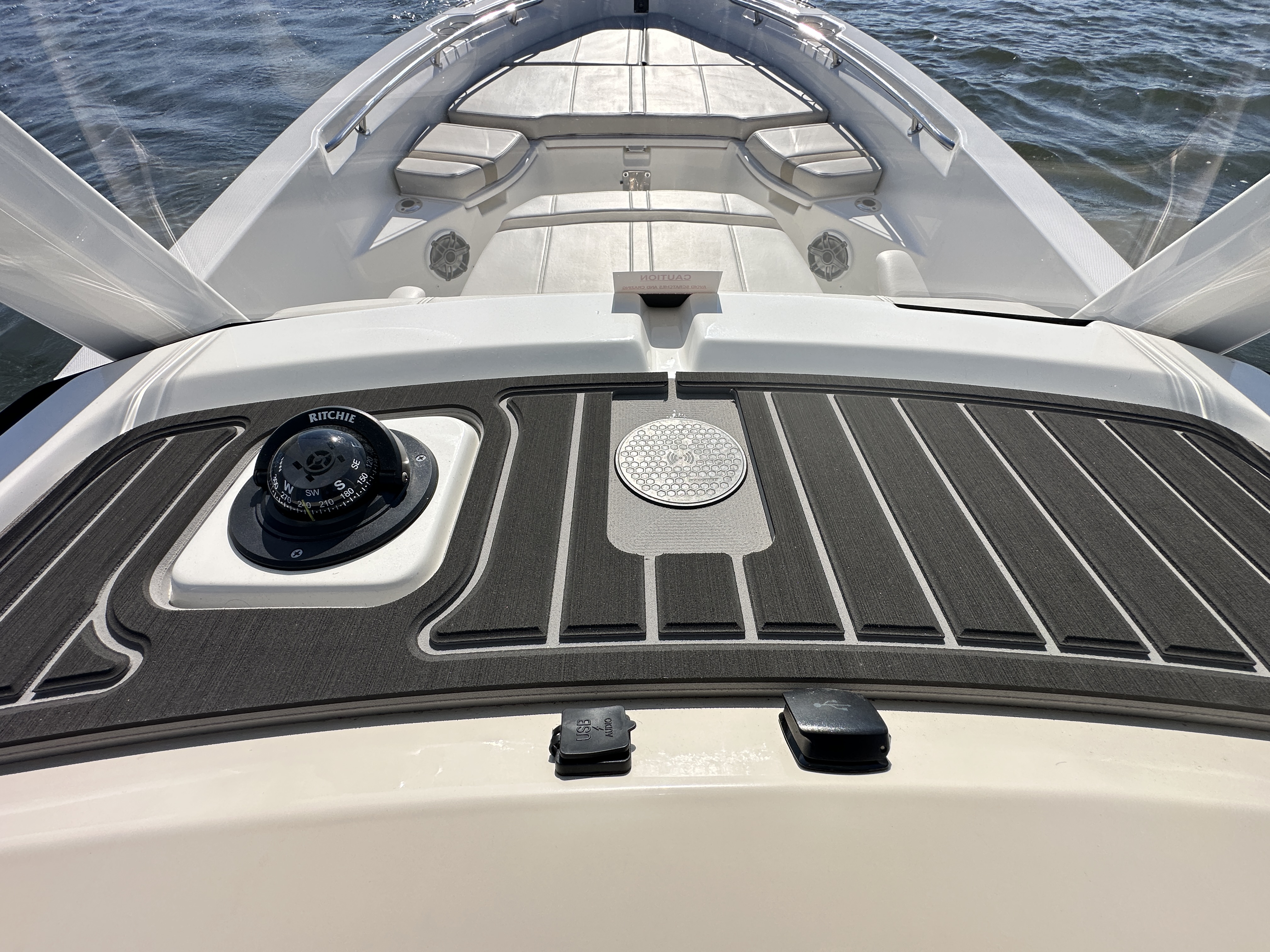 2025 Boston Whaler 250 Dauntless Image Thumbnail #23