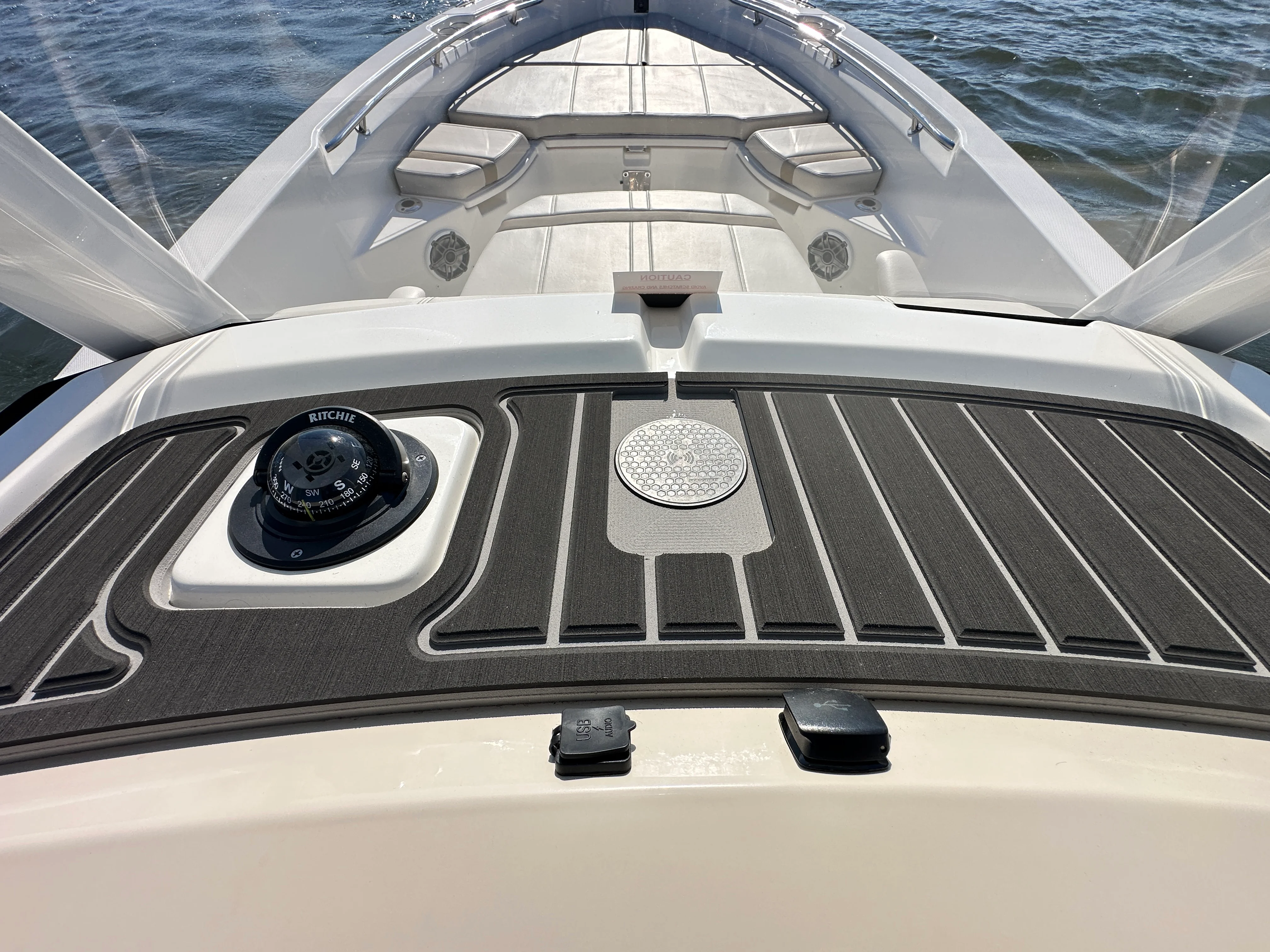 2025 Boston Whaler 250 Dauntless Image Thumbnail #23