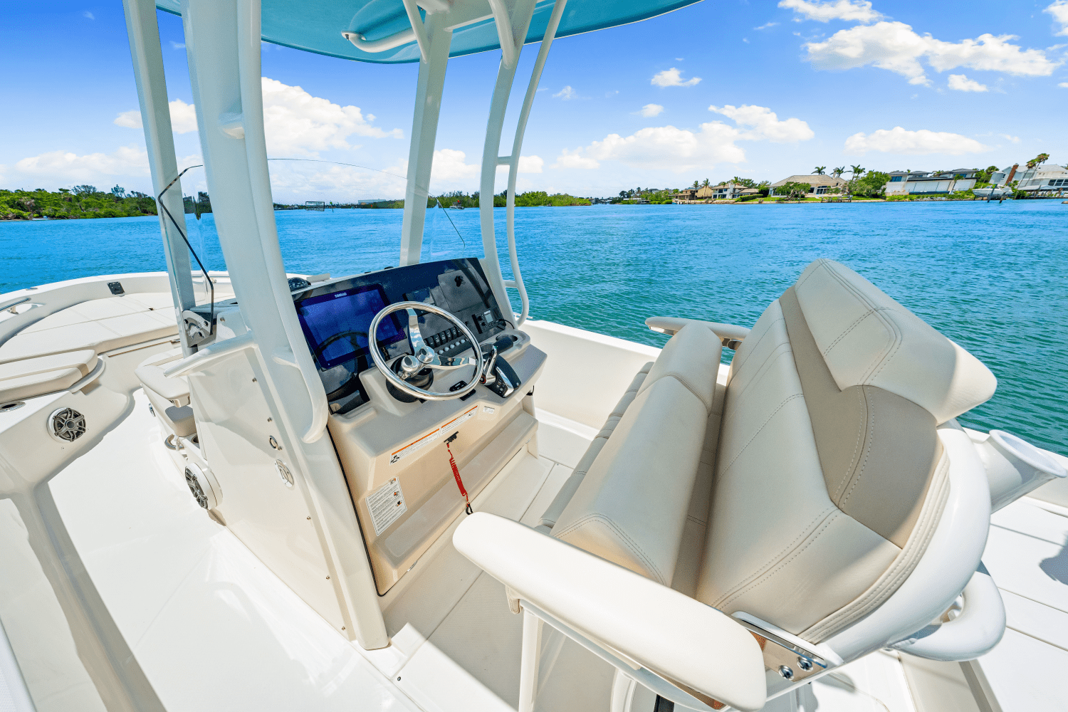2025 Boston Whaler 250 Dauntless Image Thumbnail #35