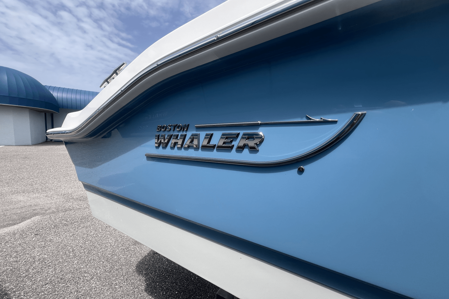 2025 Boston Whaler 250 Dauntless Image Thumbnail #7